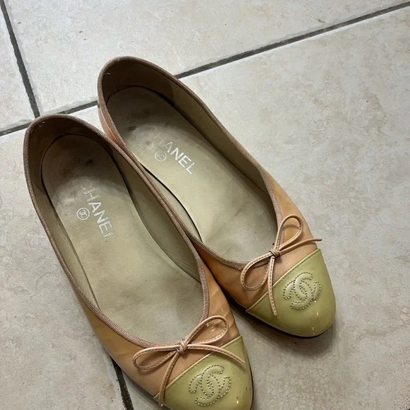 CHANEL Women's Tan and Yellow Ballet Flats - Picture 2 of 5